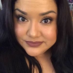 Meet your Posher, Beatriz